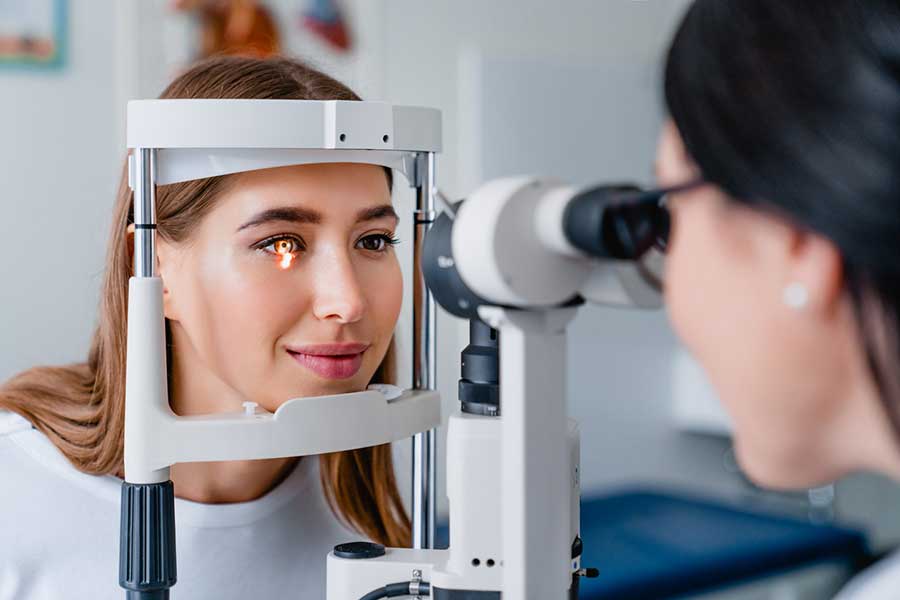 Untersuchung Augenarzt